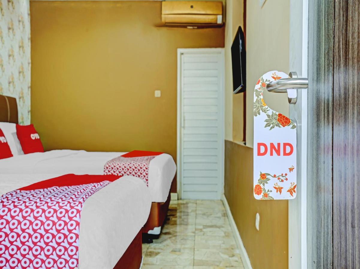 Oyo 90140 Nginep Yuuk Guest House Cirebon Buitenkant foto
