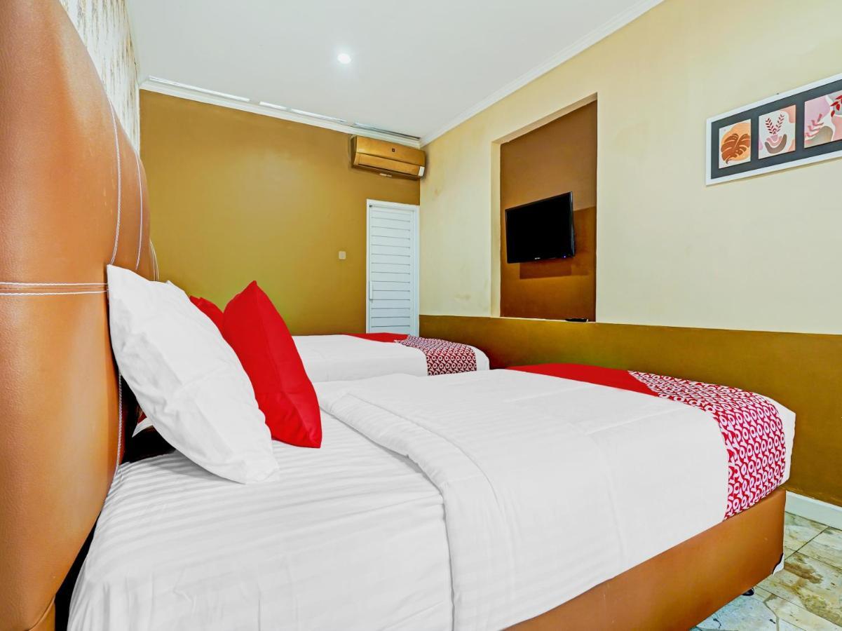 Oyo 90140 Nginep Yuuk Guest House Cirebon Buitenkant foto